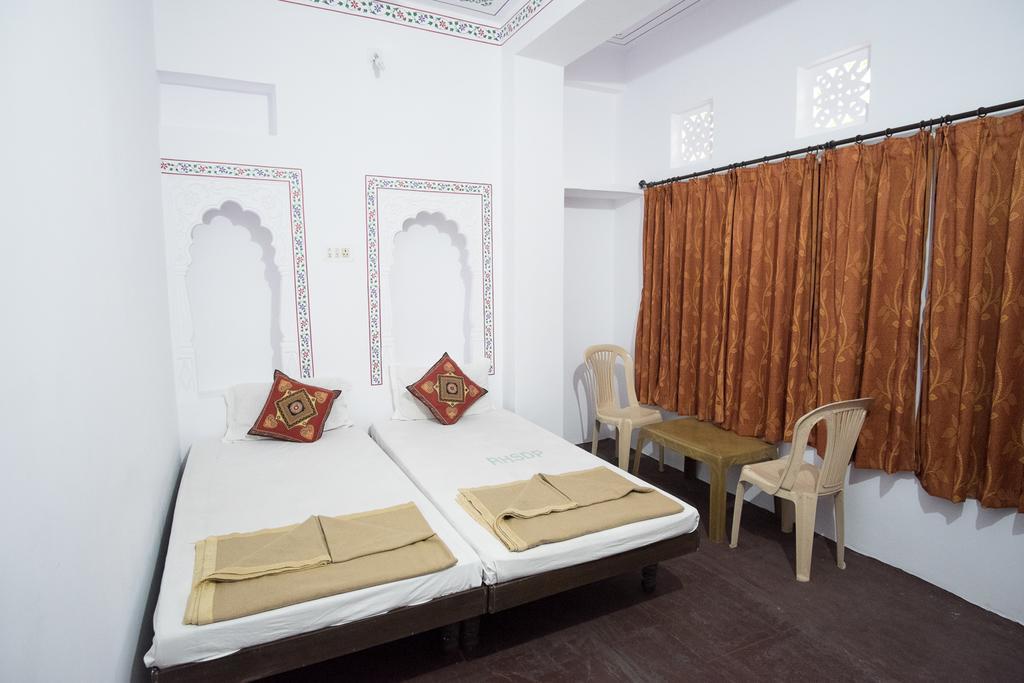 Devi Vilas Guest House Udaipur Exteriör bild